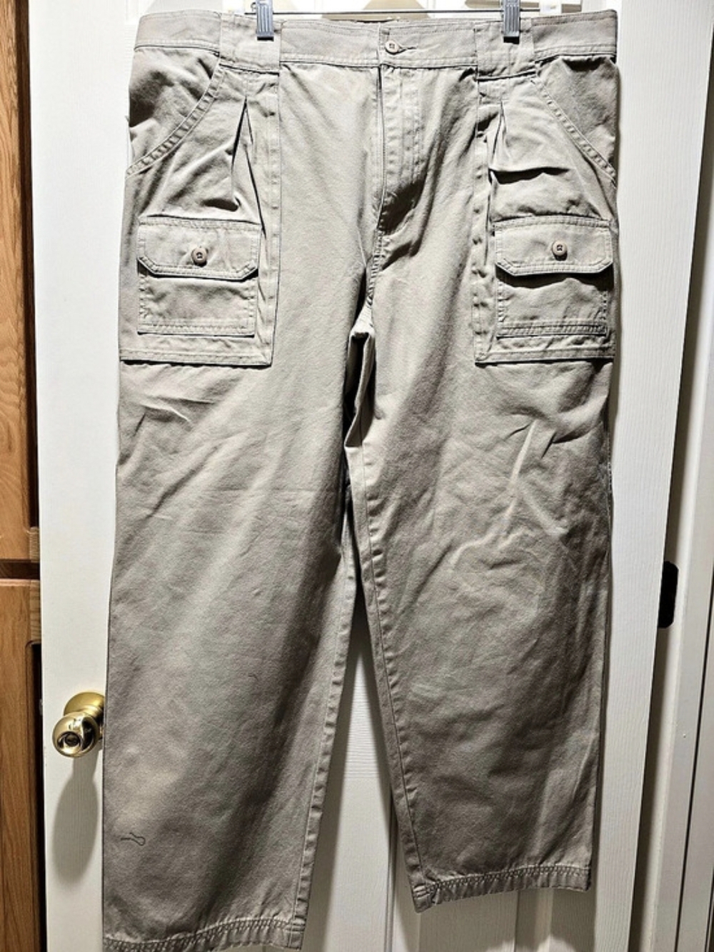 Cabela's Classic Fit Waist 38x30 Cotton